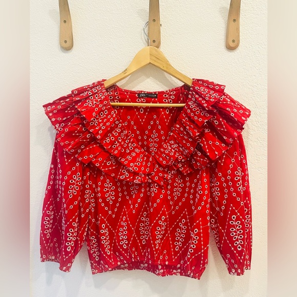 Zara Red/White Embroidered 3/4 Sleeve Ruffle Collar Top Size M - Picture 2 of 4